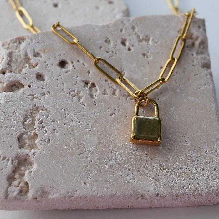 Locked in love paperclip necklace in gold, stainless steel, gold plated