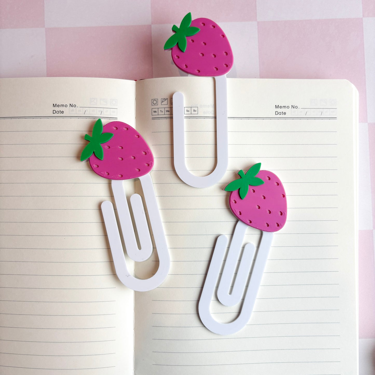 STRAWBERRY | JUMBO PAPERCLIP