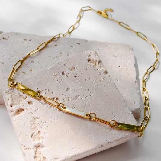 3 bar necklace in gold, stainless steel, gold plated