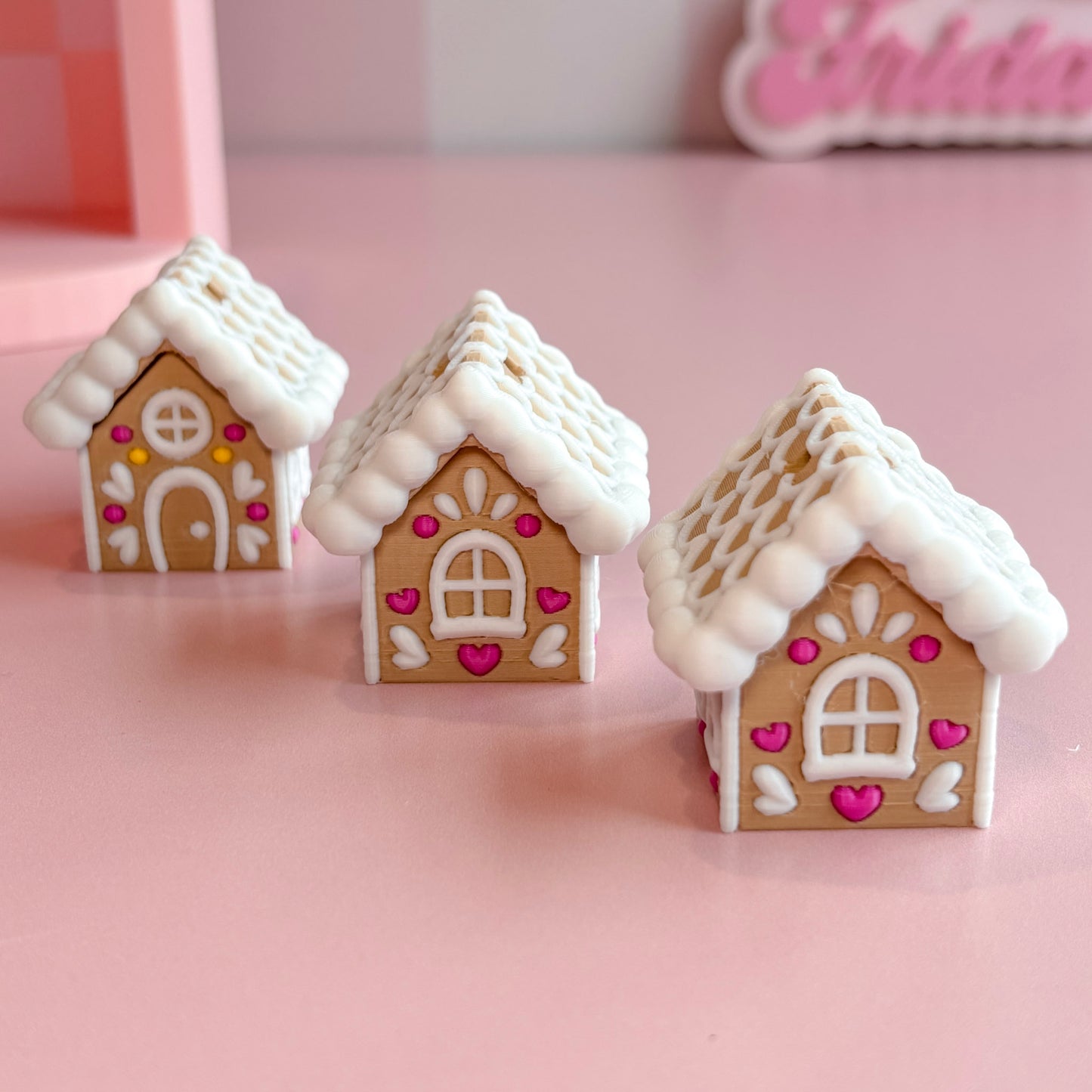 GINGER BREAD HOUSE | FIDGET